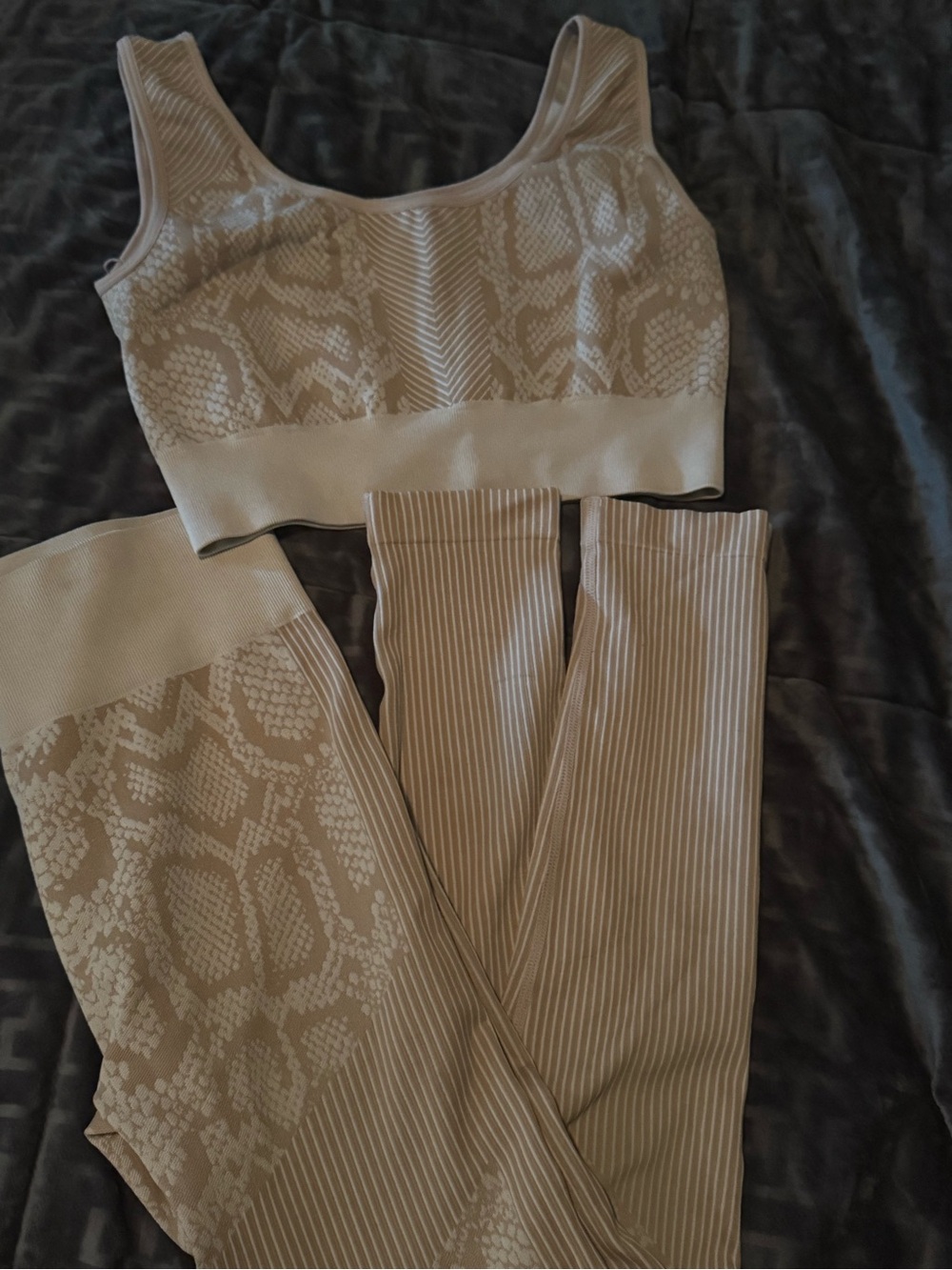 Beige Snake-Print Seamless Sports Bra and Leggings Set